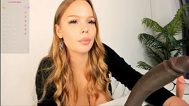 צ'אט XXX בשידור חי של AlicePinky
