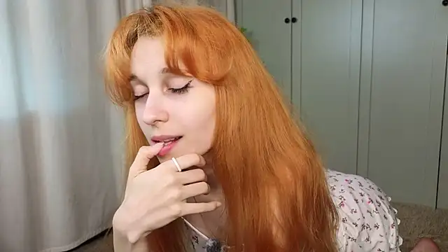 tgirlfoxy: онлайн-секс-чат