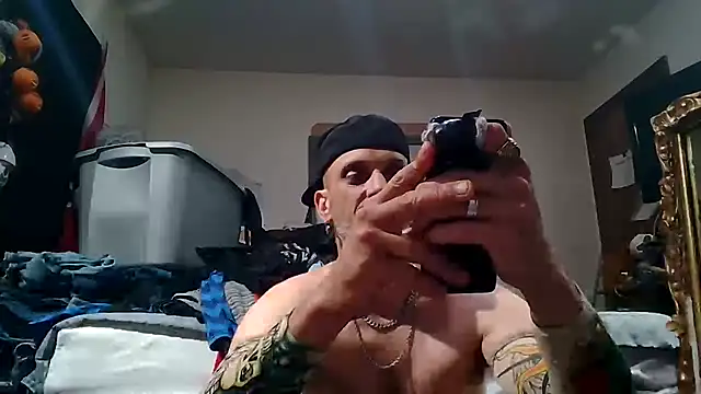 Chat XXX en directo de slinginbigD