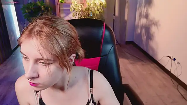 miraiakik's Live XXX Chat