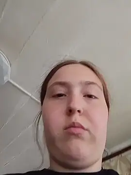 Chat +18 de BabyTori ao vivo