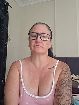 Flirty_Siennax Chat XXX in diretta