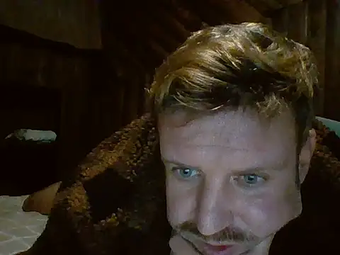 Chatroom XXX en direct de Thiago_model