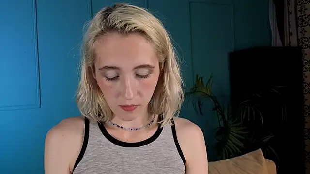 Elen__Moore élő XXX-chatje