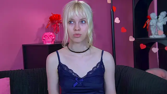 HannahHollis' Live XXX Chat