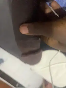 Kenyancock100 在線直播表演
