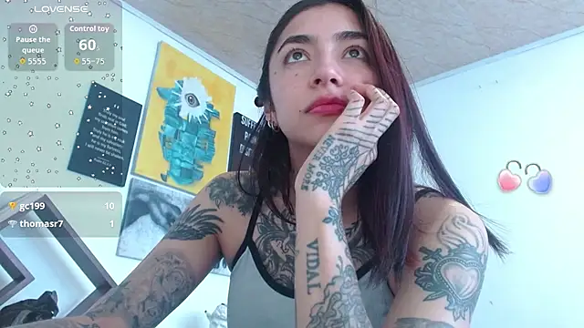 ZoeBakers_'s Live XXX Chat