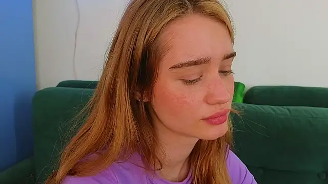 Онлайн чат XXX AliviaWithLove