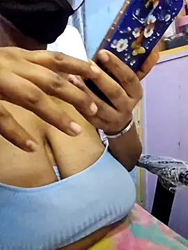 Desi_Maya69's Live XXX Chat