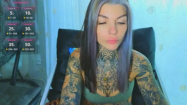 Chat +18 de tattooedBabyy ao vivo