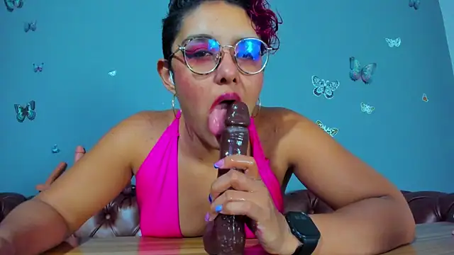 Chat XXX en directo de Kaira_mosse