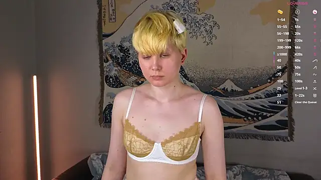 Chat XXX en directo de CherrryMuse