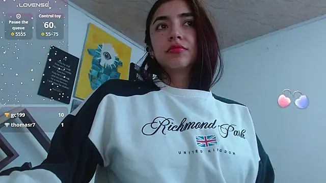 Chatroom XXX en direct de ZoeBakers_