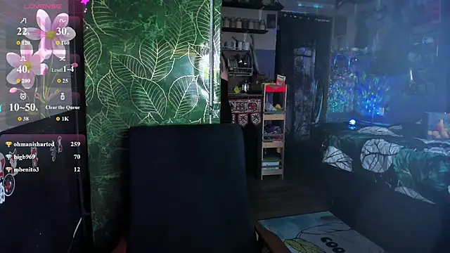 LisaFoxy_y live XXX chat