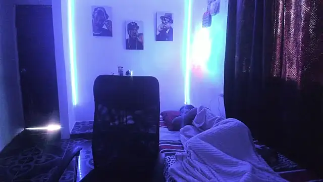 leo_bigconk1246 Live XXX Chat