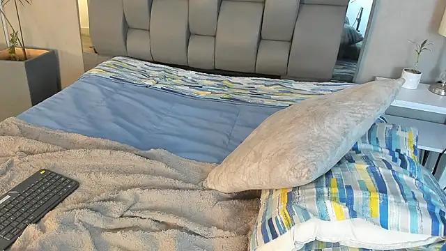 Charlie___Musk Pertunjukan Webcam