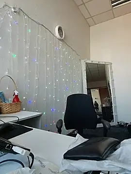 Juicy_PeachLux's Live XXX Chat