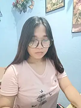 Milkytits4You 现场XXX聊天