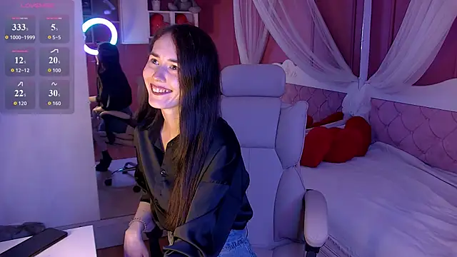 MarielCross 现场XXX聊天