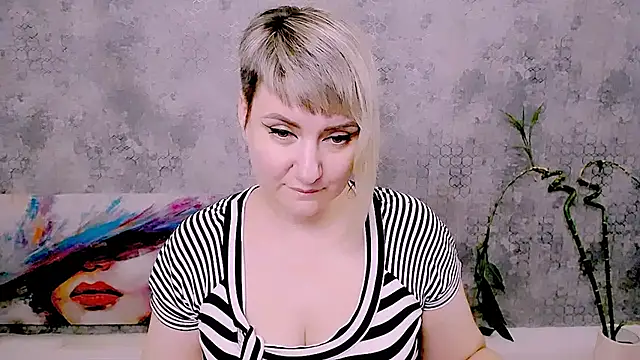 Czat XXX na żywo – Djullia