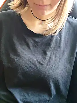 Chat +18 de Aashikalaa ao vivo