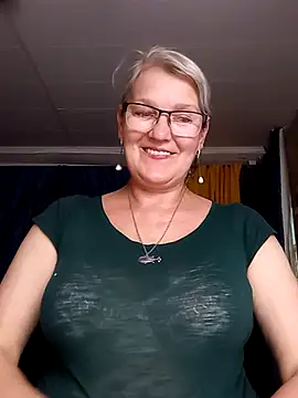 irinamaux Chat XXX live