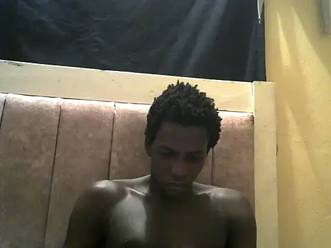 Chatroom XXX en direct de Bigras0011
