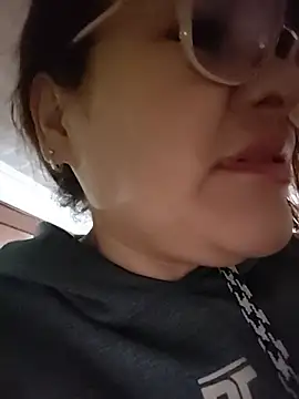 Chat XXX en directo de AlexxiaaMat
