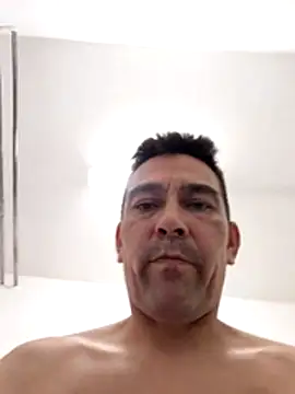 Cumsex81's Live XXX Chat