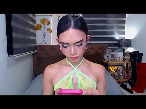 JuicyCockThea Live XXX-Chat