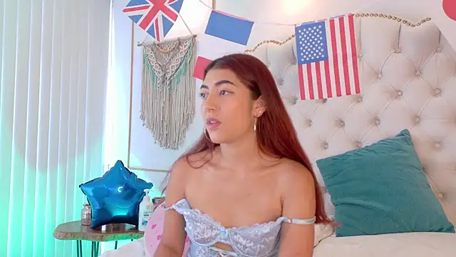 Sara_funy Adlı Modelin Canlı XXX Sohbeti