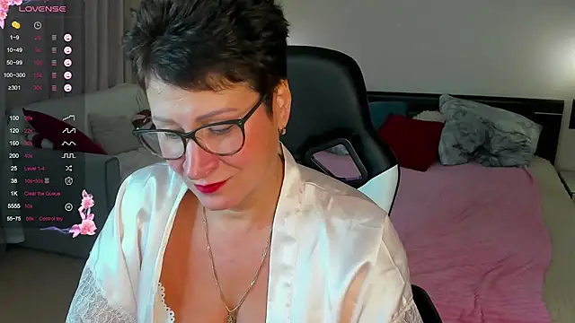 Chat +18 de JennyMons ao vivo