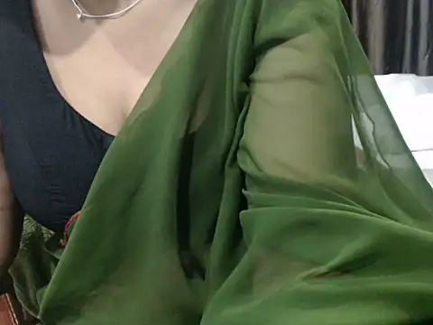 Chat XXX ao vivo de sunitha-3