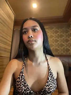 צ'אט XXX בשידור חי של sexyasiancock_yllana