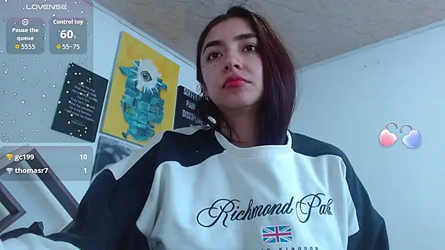 Chat +18 de ZoeBakers_ ao vivo