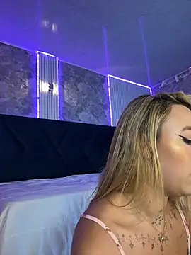 دردشة MollyCruz الجنسية المباشرة