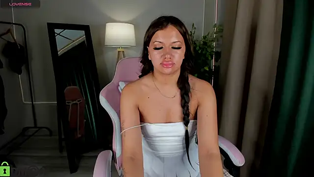 VeloraLuxe Chat XXX in diretta