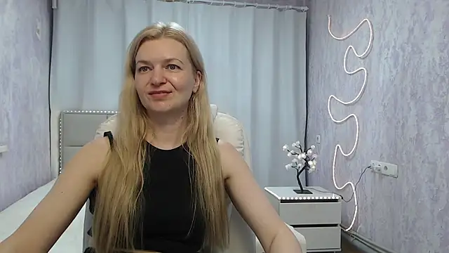 MelissaTyler XXX чат на живо