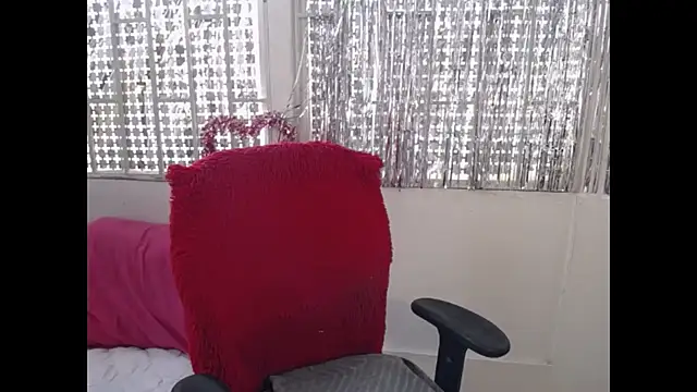 Chatroom XXX en direct de Leidy_Brenda