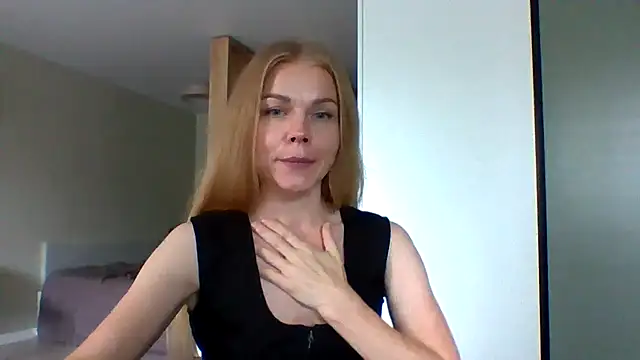 Tina5394 élő XXX-chatje