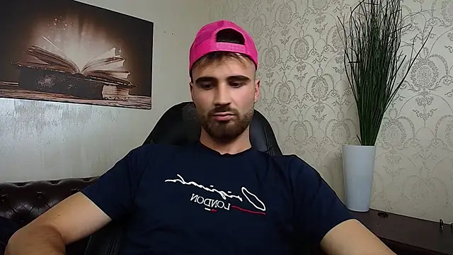 KyloEast Live XXX-Chat