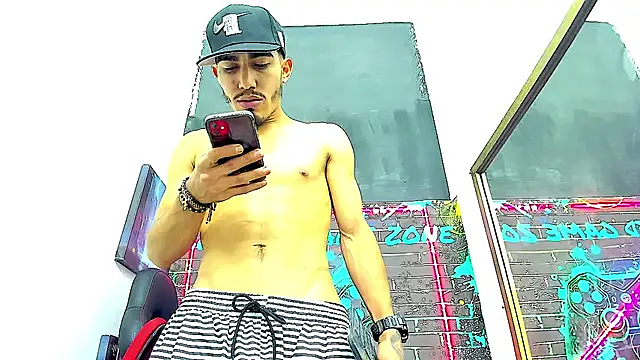 Chatroom XXX en direct de Dominant_kiing