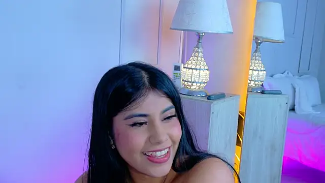 Chat +18 de VioletBloomm ao vivo