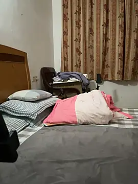 xiiuuff18 webcam show