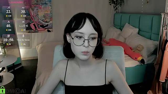 Chat +18 de Lilac-Muse ao vivo