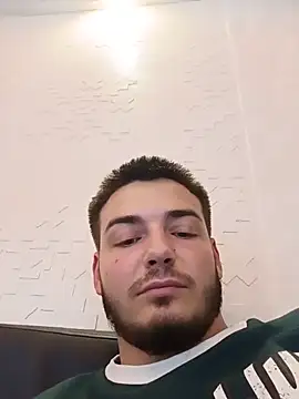 Zevs777s Adlı Modelin Canlı XXX Sohbeti