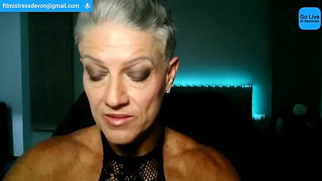 Devon2020 Live XXX Chat