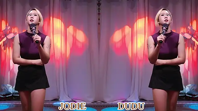 XXX chat uživo modela yznt-dudu