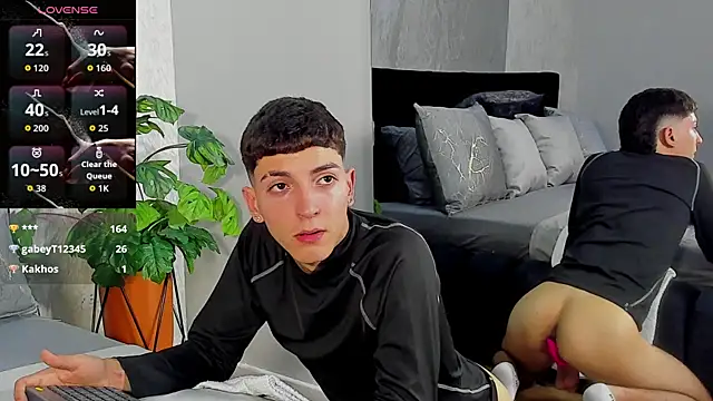 Gian_Rossi's Live XXX Chat