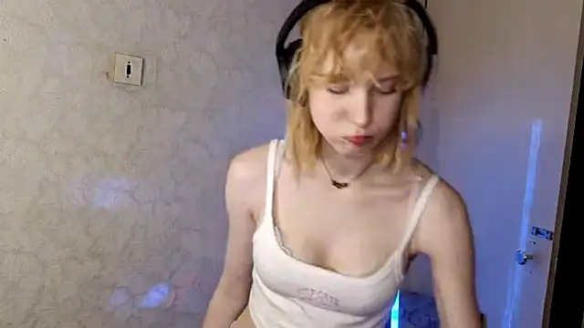 แชท XXX สดของ CuteLittleAngel